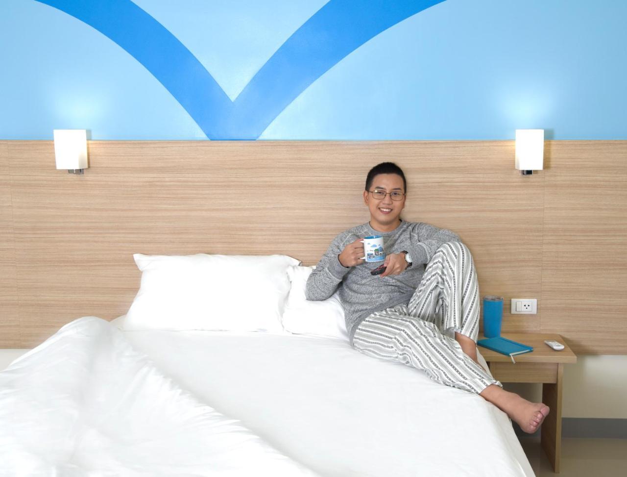 Hop Inn Hotel Tomas Morato Quezon City Kültér fotó